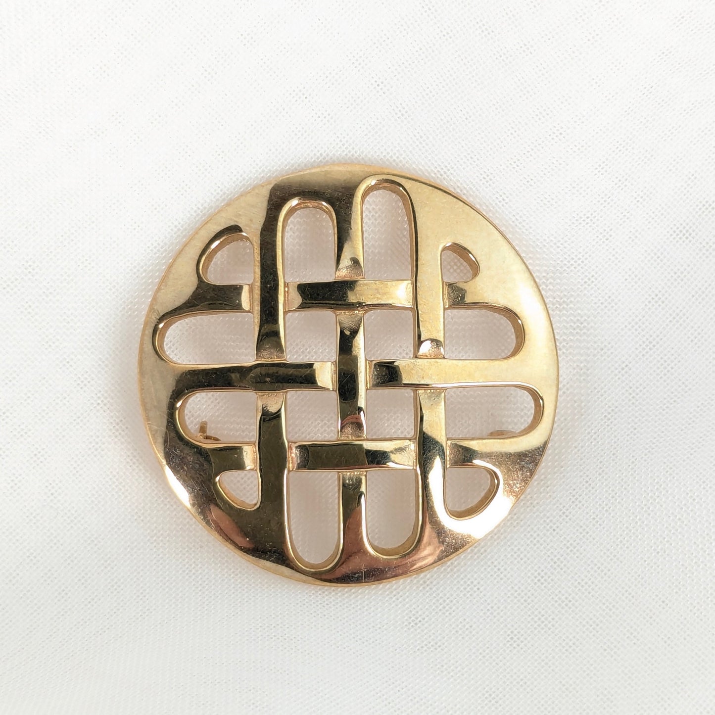 9ct Yellow Gold Circular Celtic Pattern Brooch