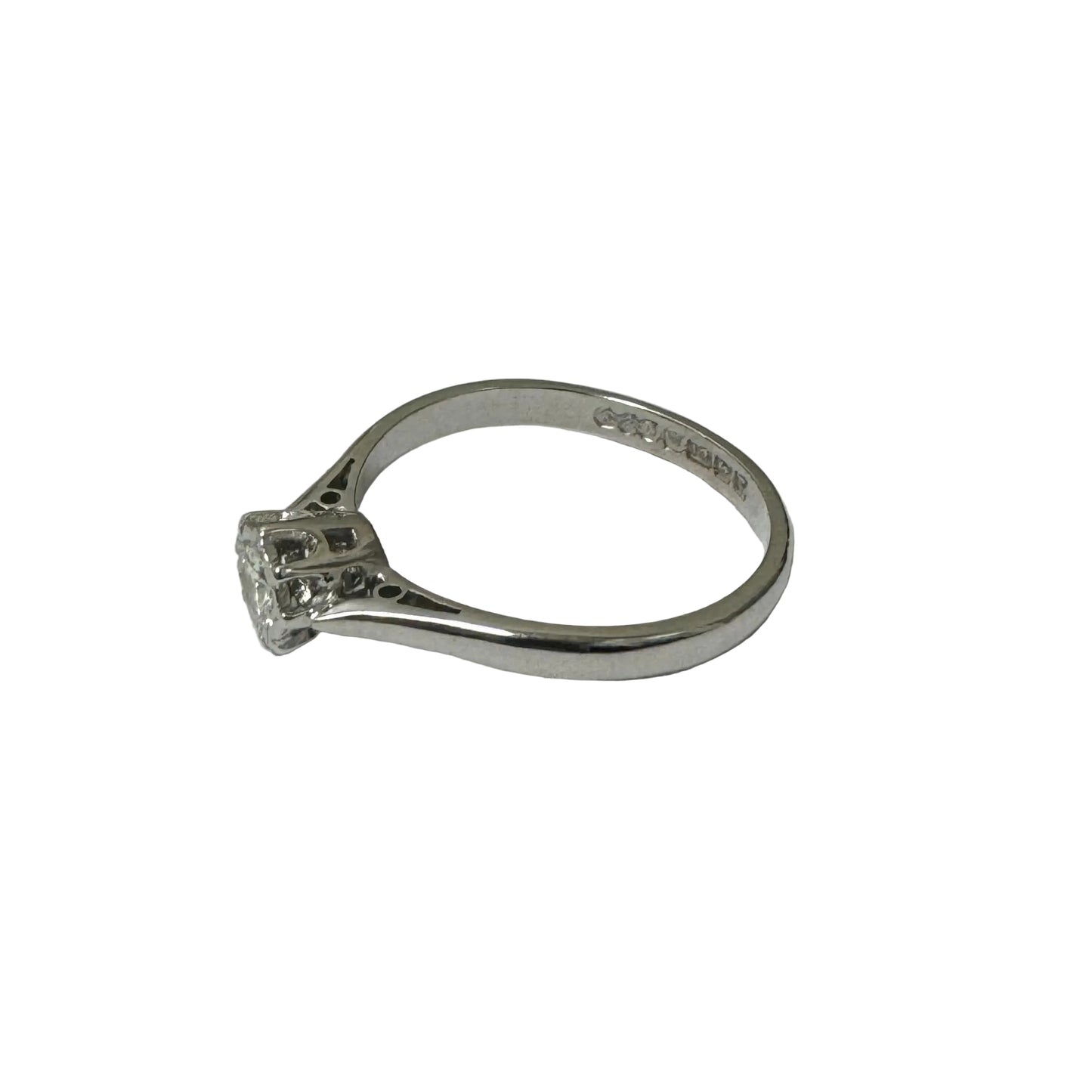18ct White Gold Diamond Solitaire Ring - Pre-Loved