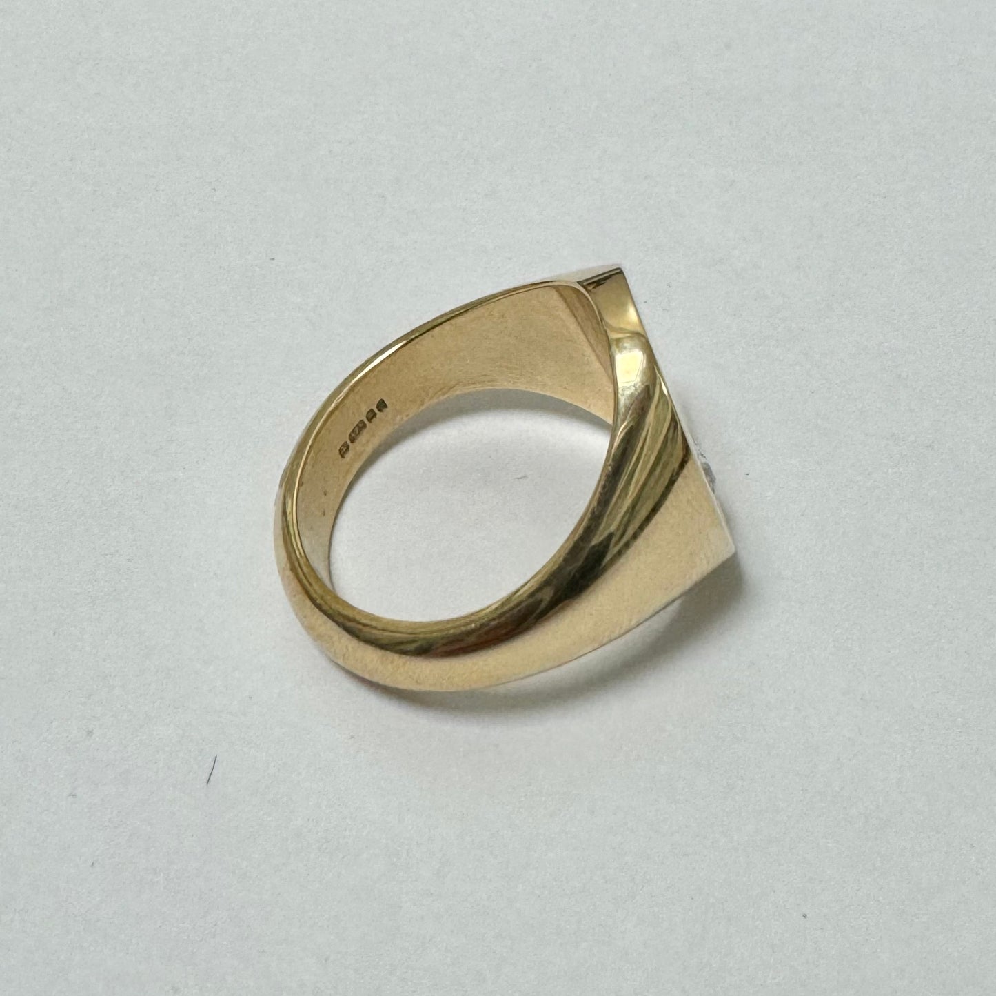 9ct Yellow Gold Diamond Set Oval Signet Ring - Pre-Loved Ref PLR56
