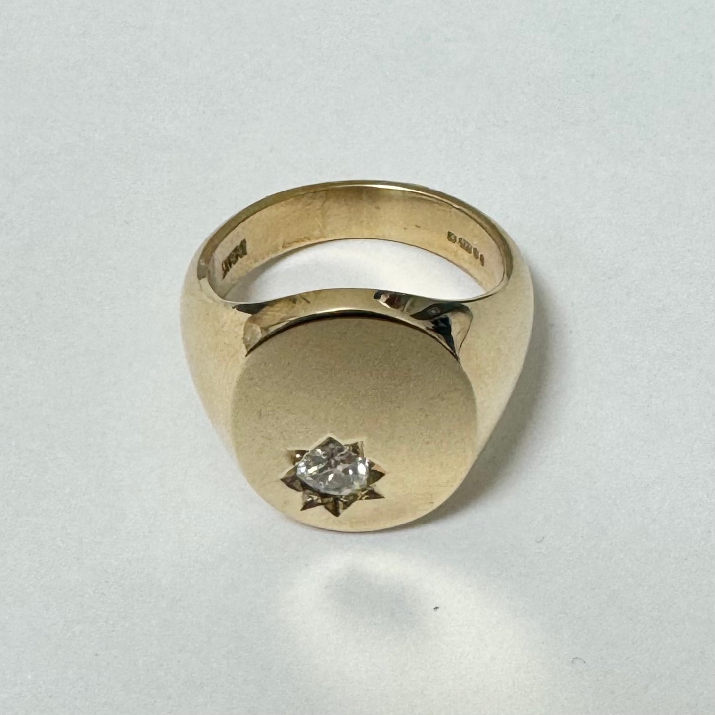 9ct Yellow Gold Diamond Set Oval Signet Ring - Pre-Loved Ref PLR56