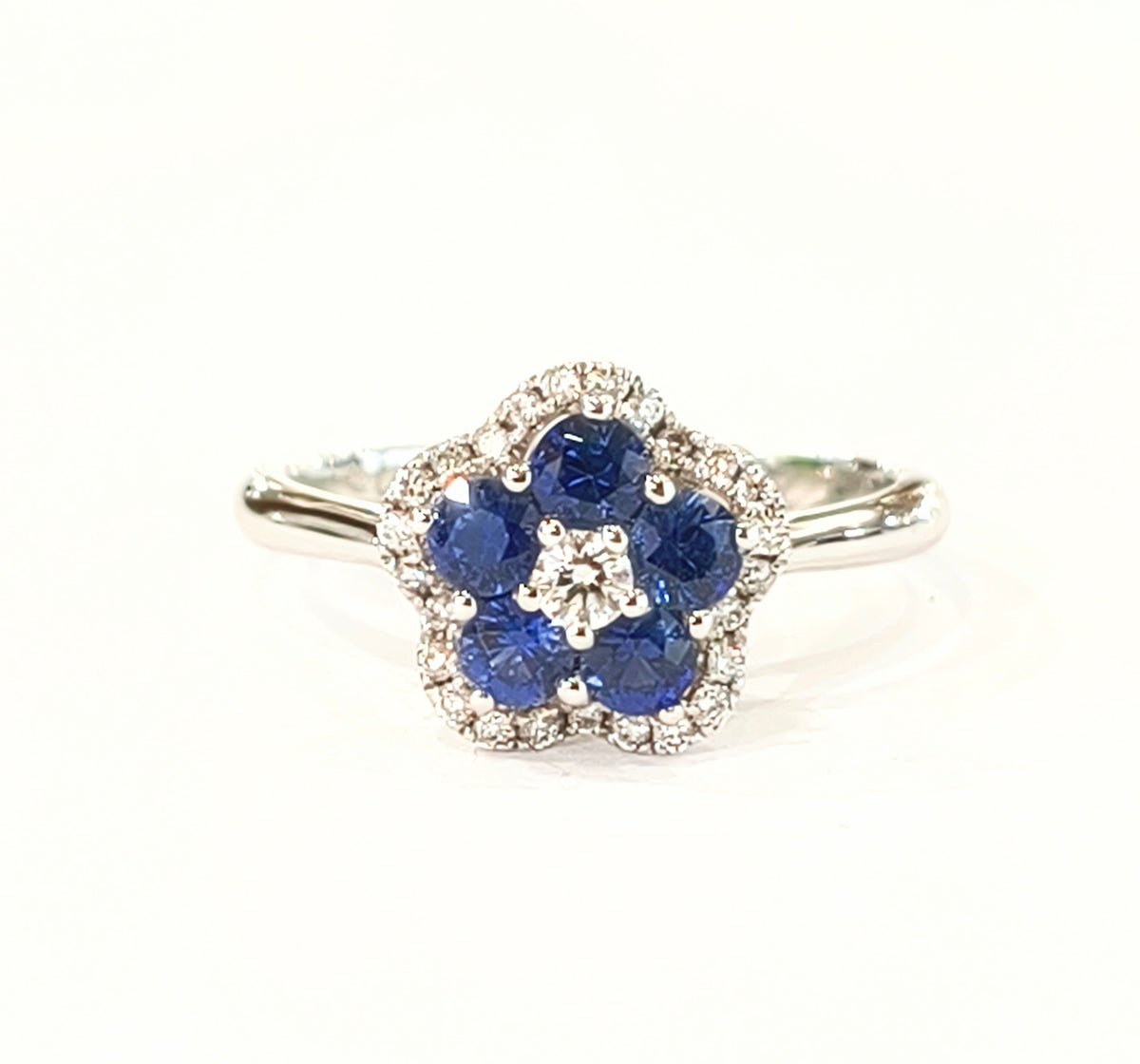 18ct White Gold Sapphire & Diamond Dress Ring
