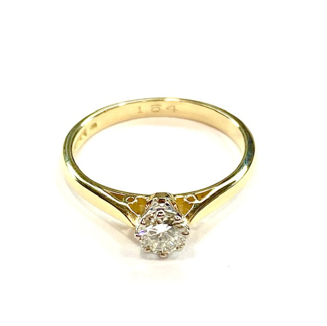 18ct Yellow Gold Diamond Solitaire Ring Pre Loved