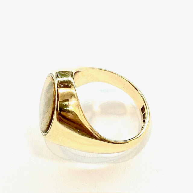 9ct Yellow Gold Tiger's Eye Signet Ring Pre Loved
