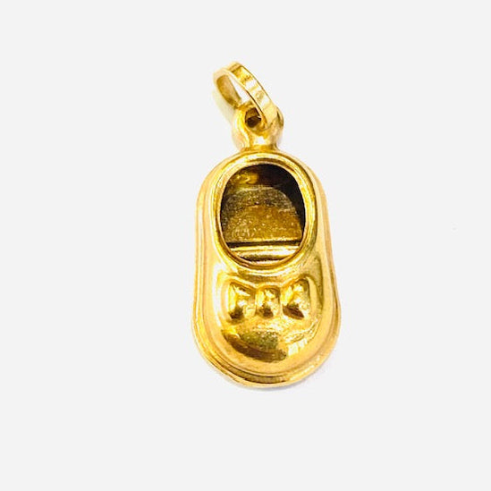 18ct Yellow Gold Shoe Charm Pendant Pre Loved