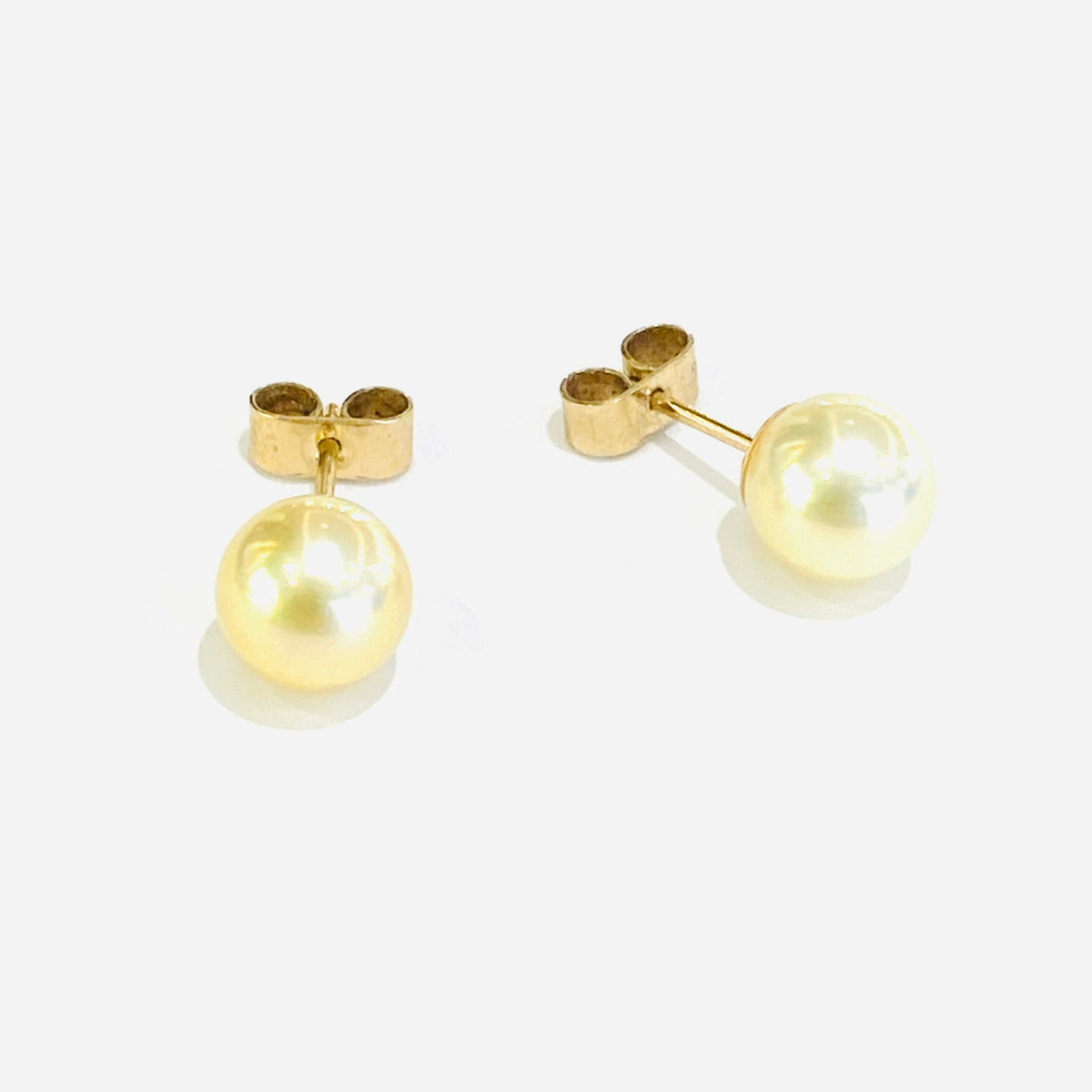 9ct Yellow Gold Cultured 8mm Pearl Set Stud Earrings Preloved