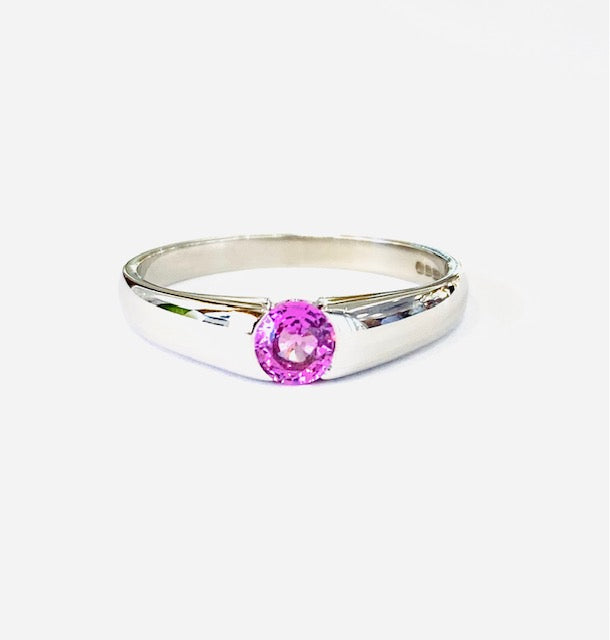 9ct White Gold Pink Sapphire Dress Ring