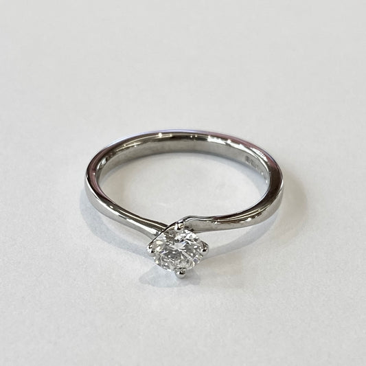 18ct White Gold Lab Grown 0.41ct Round Brilliant Cut Diamond Solitaire Ring