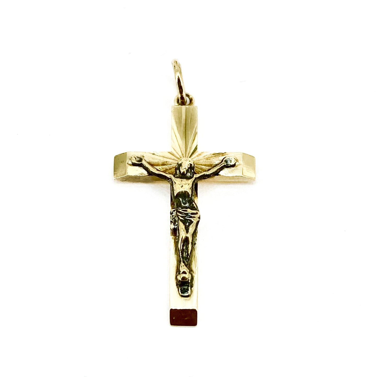 9ct Yellow Gold Small Crucifix Pendant Pre Loved