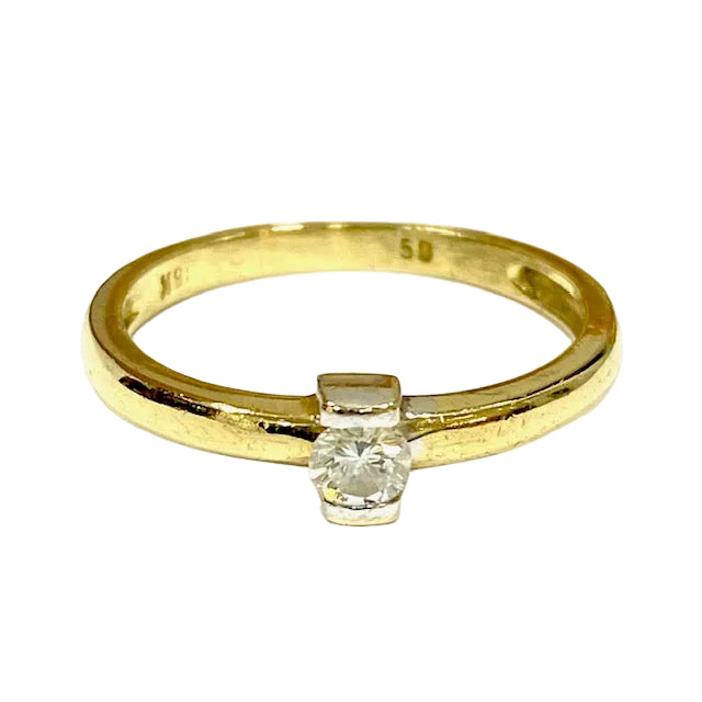 18ct Yellow and White Gold, 2-tone, Diamond Solitaire Ring Pre Loved