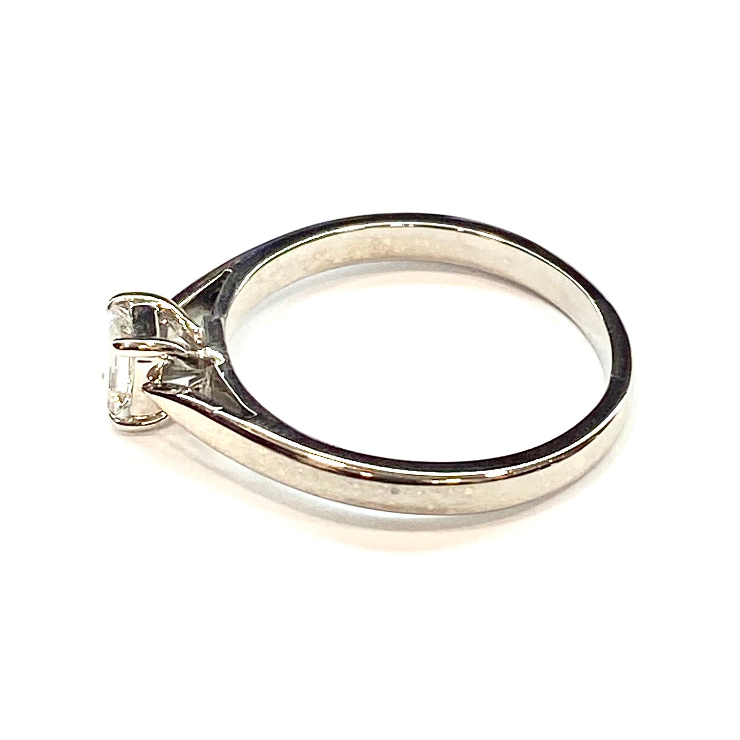18ct White Gold Emerald cut Diamond Solitaire Ring Pre Loved