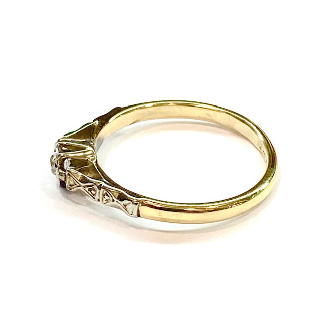 9ct Yellow Gold Diamond Solitaire Ring Pre Loved