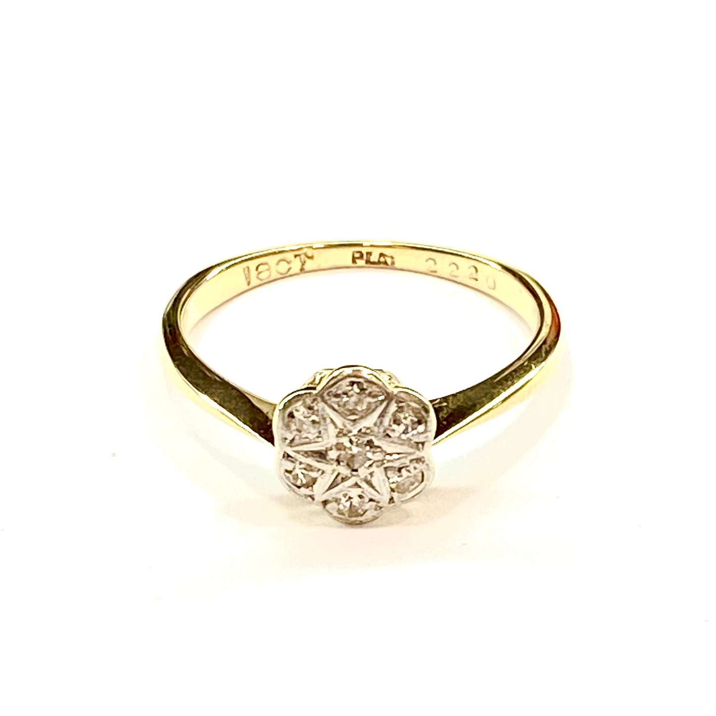 18ct Yellow Gold Diamond Cluster Ring Pre Loved