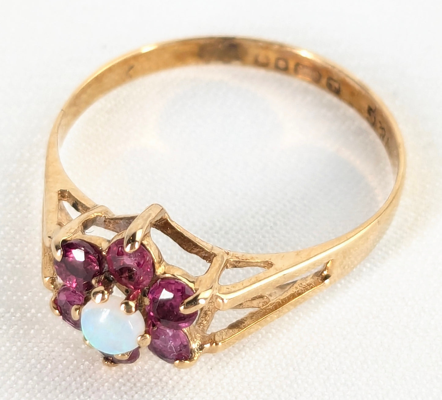 9ct Yellow Gold Ruby & Opal Set Cluster Ring Pre Loved