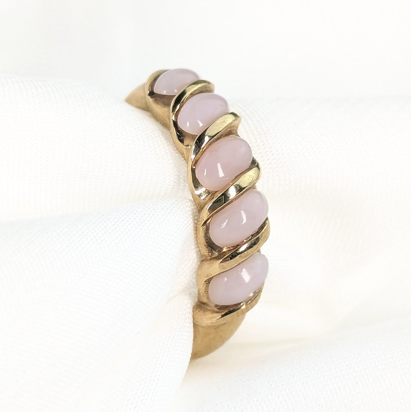 9ct Yellow Gold 5 Opal Set Ring - Pre-Loved