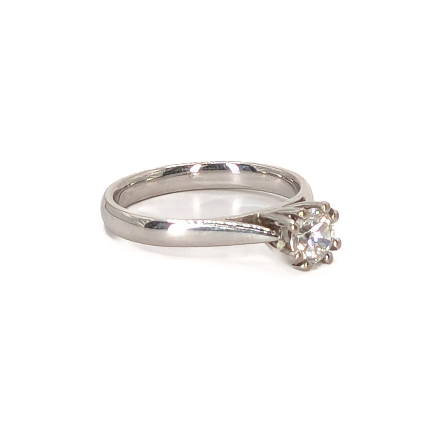 18ct White Gold Diamond Solitaire Ring