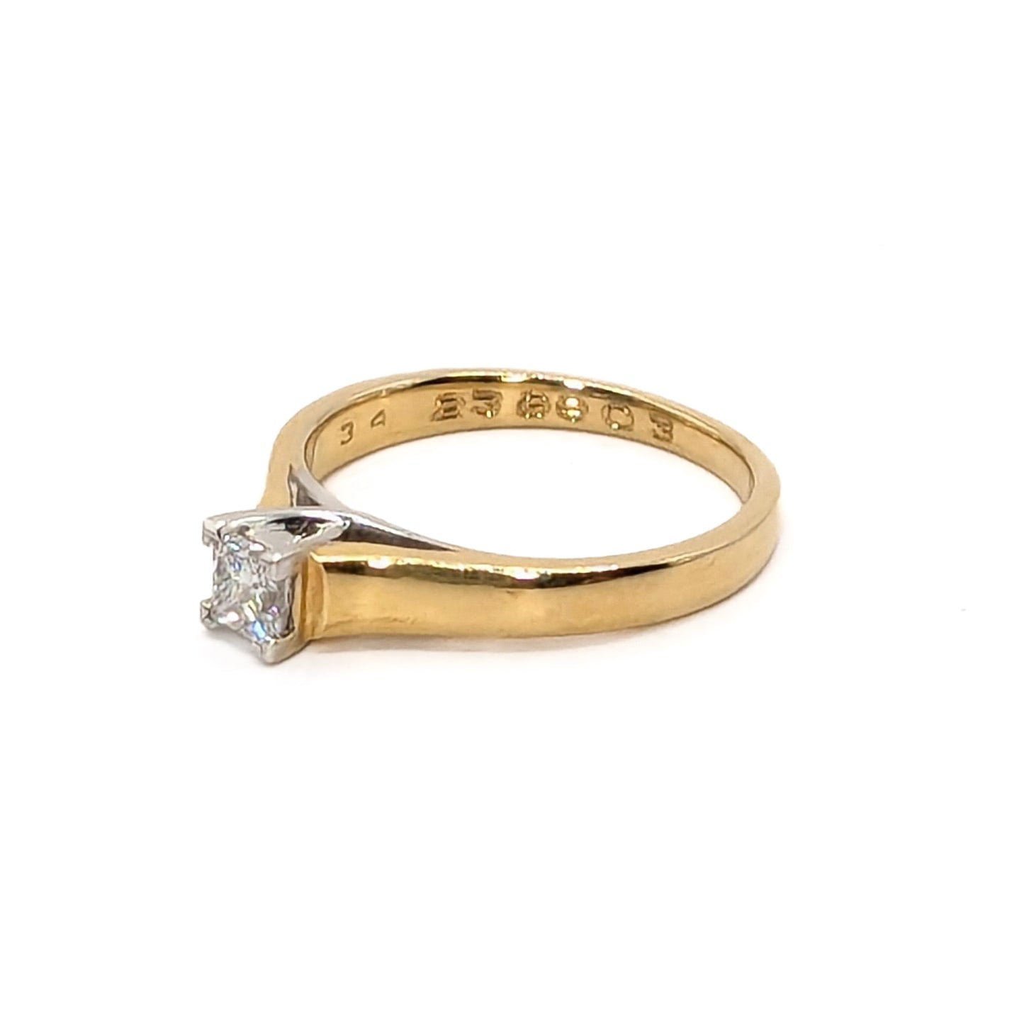 18ct Yellow Gold Diamond Solitaire Ring