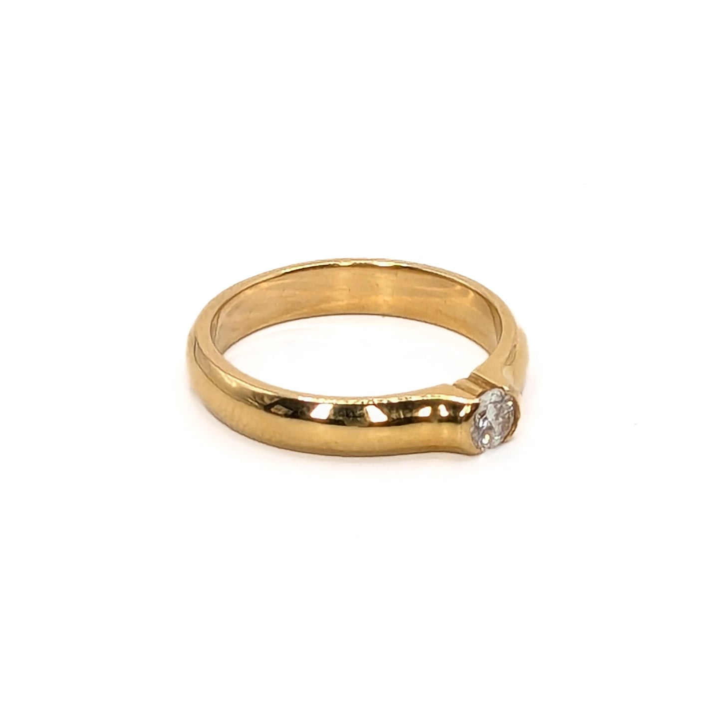 18ct Yellow Gold Diamond Solitaire Ring
