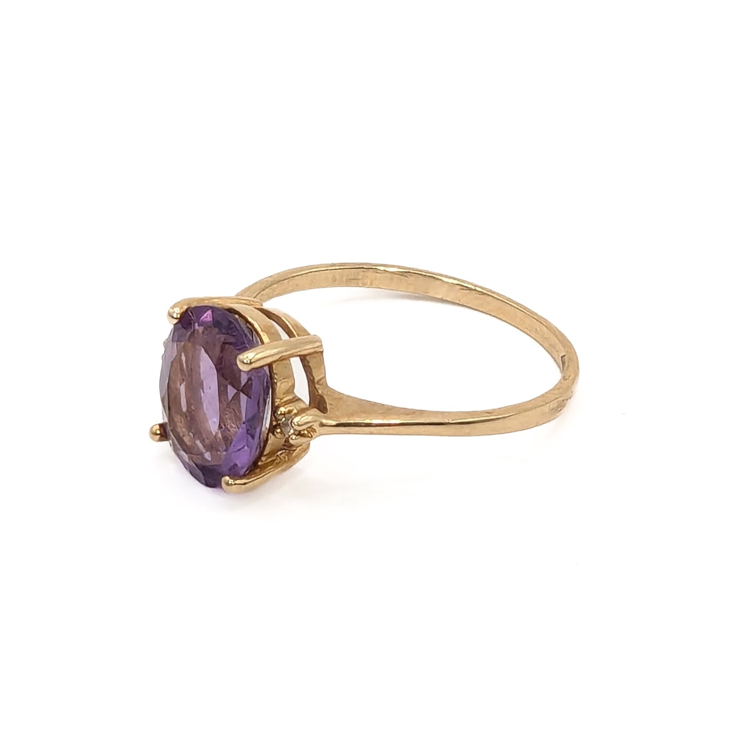 10ct Yellow Gold Amethyst/Diamond Ring Preloved