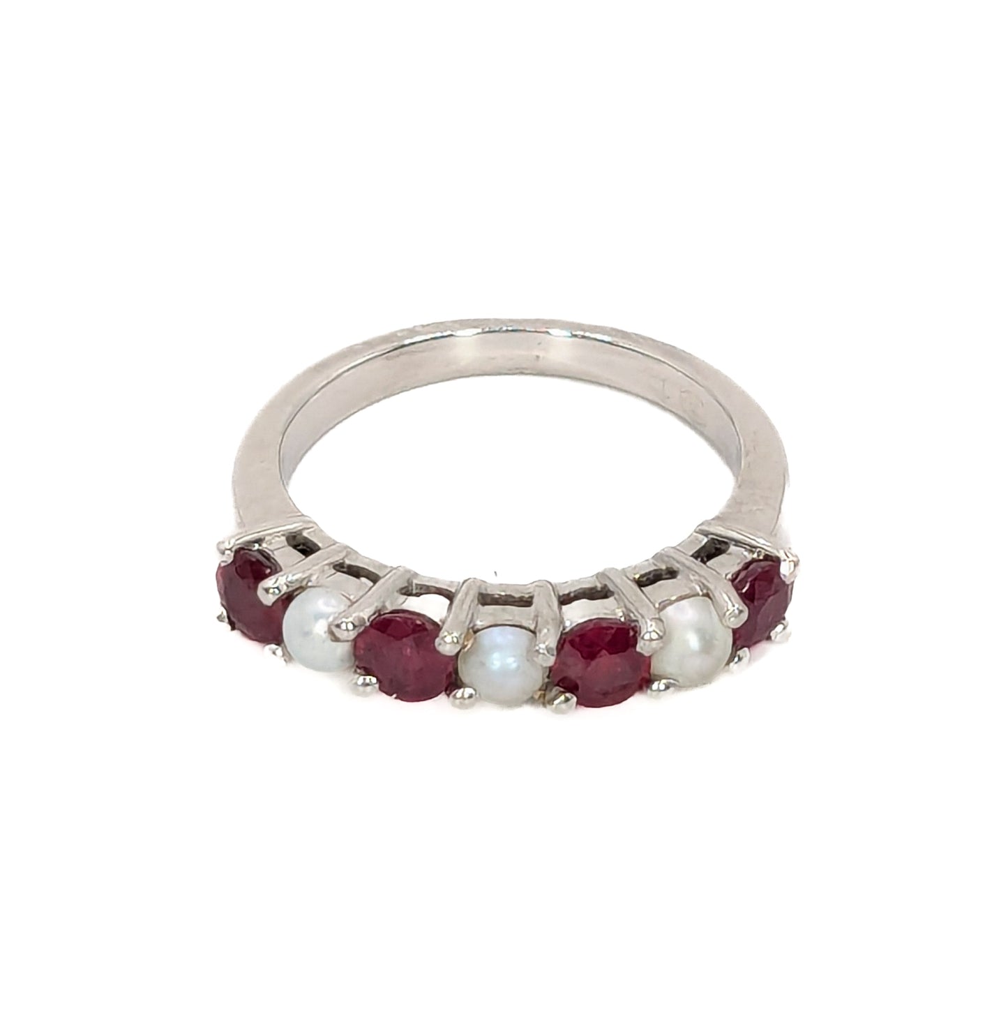 18ct White Gold Pearl and Rubies Set Ring Pre Loved