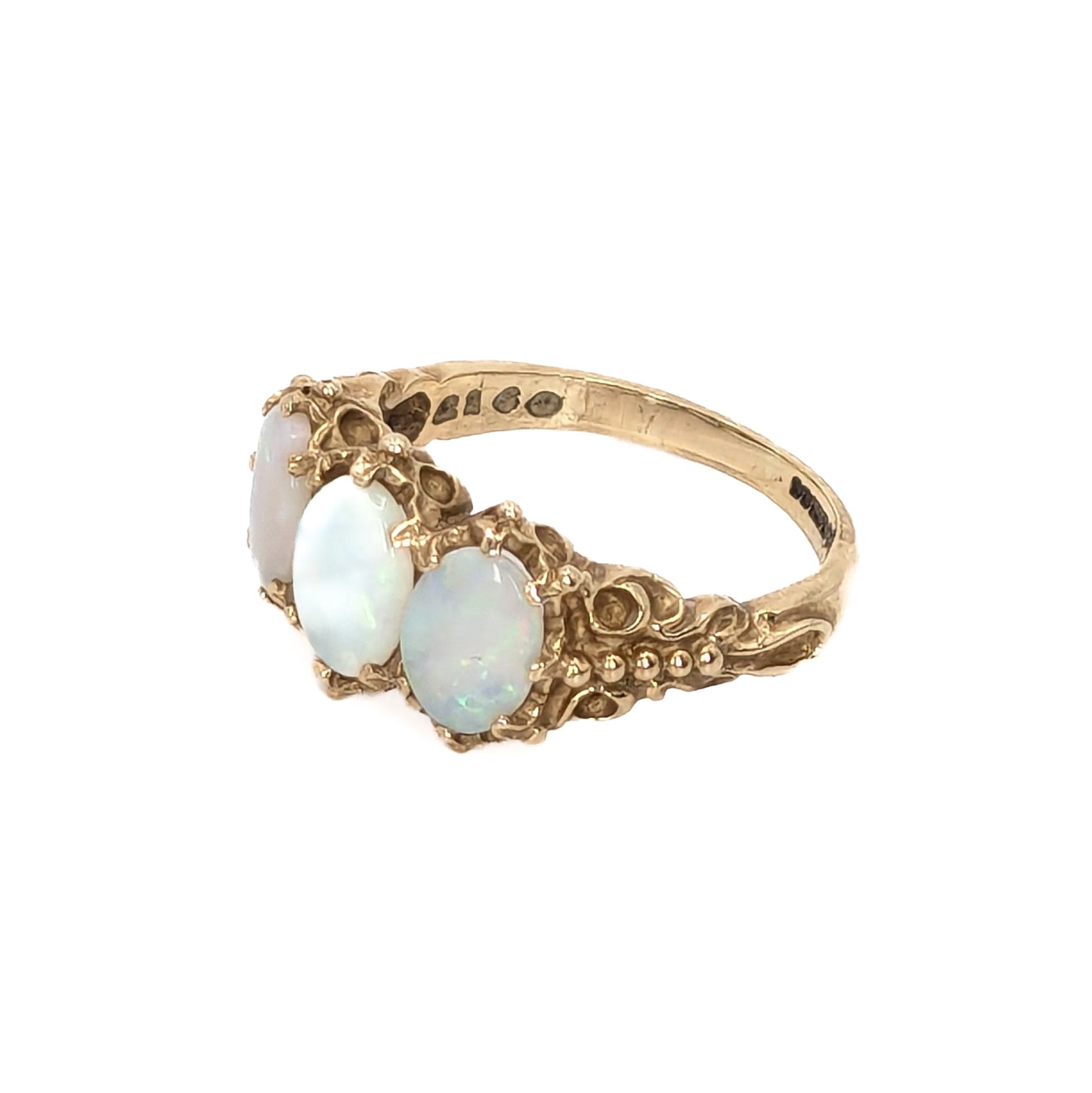 9ct Yellow Gold 3 Opal Set Ring - Pre-Loved Ref PLR32