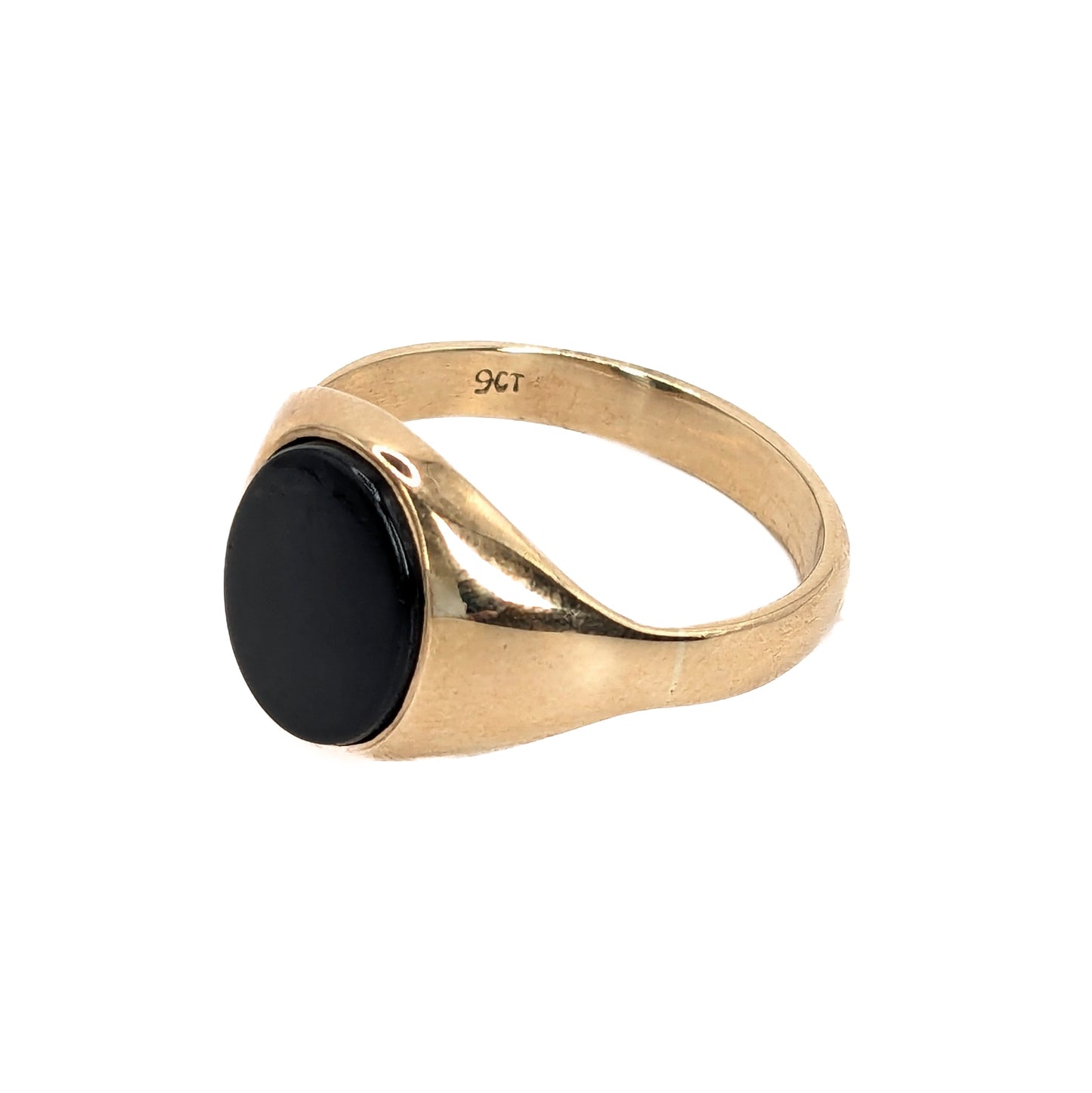 9ct Yellow Gold Onyx Set Signet ring - Pre-Loved