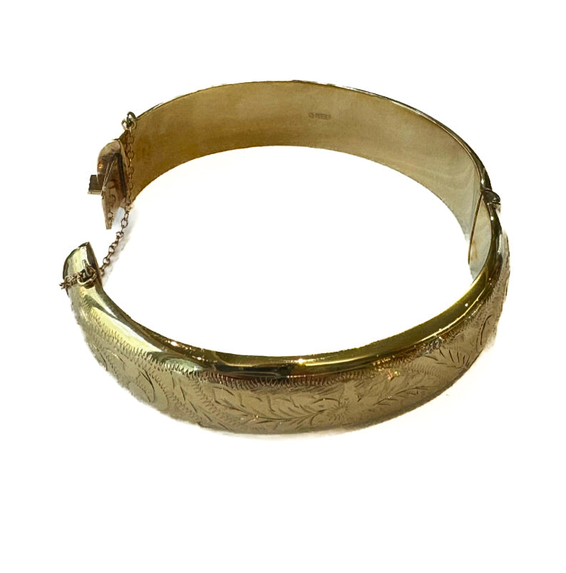 9ct Yellow Gold Hollow Patterned Bangle With Safety Chain Pre Loved