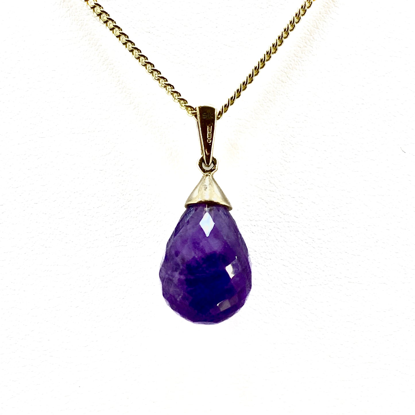 9ct Yellow Gold Purple Amethyst Set Pendant Pre-Loved