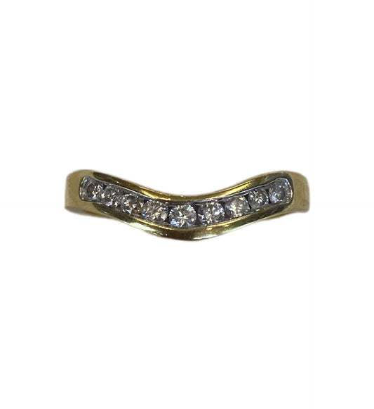 18ct Yellow Gold 9 Brilliant cut Diamond Set Shaped Ring Pre-Loved