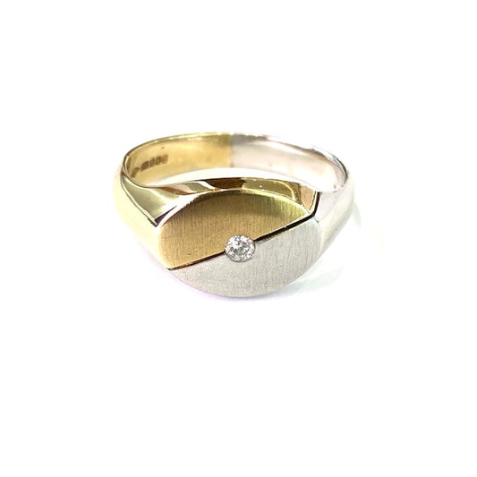 9ct Yellow / White Gold Diamond Signet Ring Size V