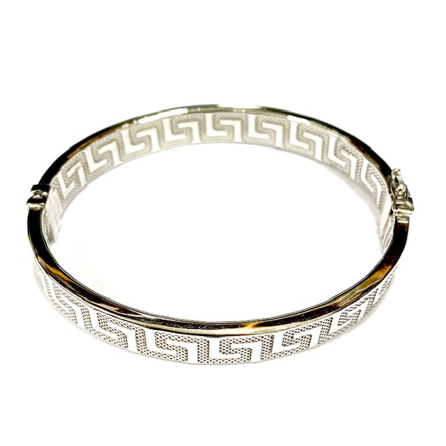 9ct White Gold, Greek Key-Pattern, Flat-Profile, Hinged Bangle