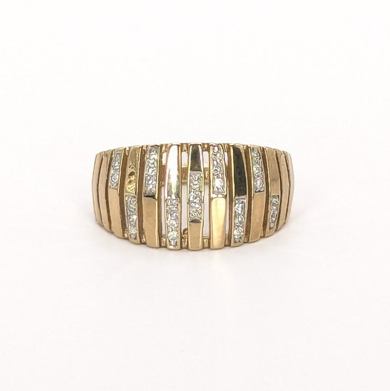 9ct Yellow Gold Diamond Dress Ring