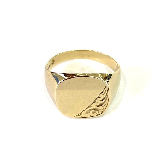 9ct Yellow Gold Engraved Cushion Signet Ring Size U