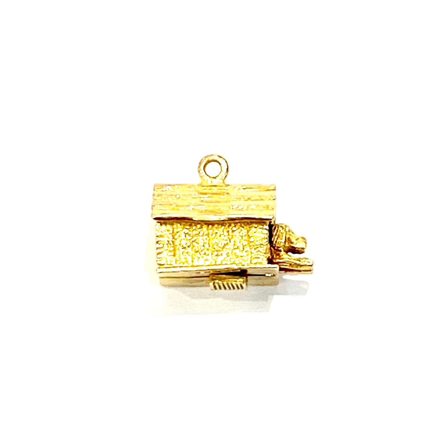 9ct Yellow Gold Dog in Doghouse Charm Pre Loved