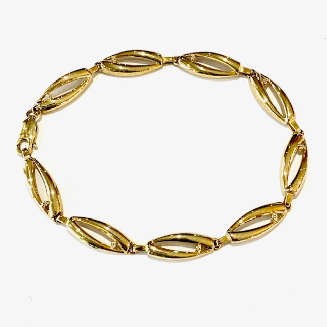9ct Yellow Gold Touch Diamond Tusk Cast Bracelet