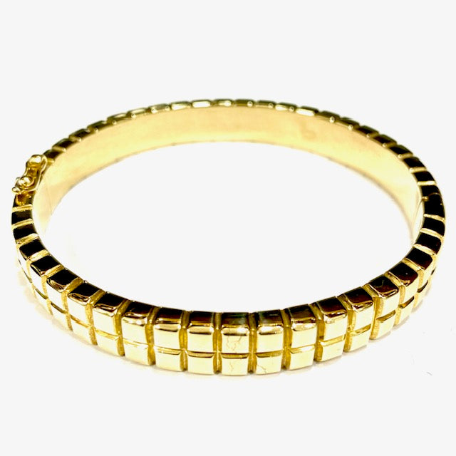 9ct Yellow Gold Tyre Tread Oval Design Hinged Bangle