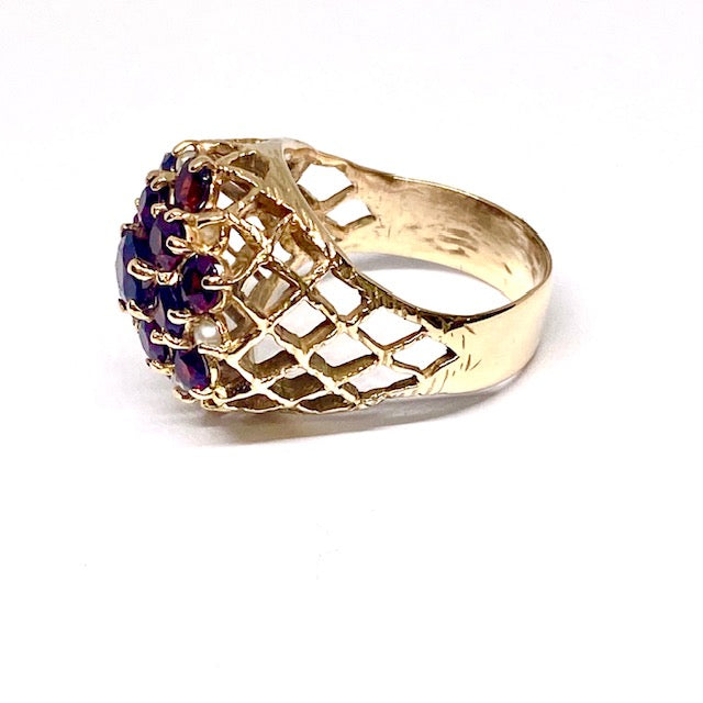 9ct Yellow Gold Garnet/Seed Pearl set Cluster ring Pre-loved