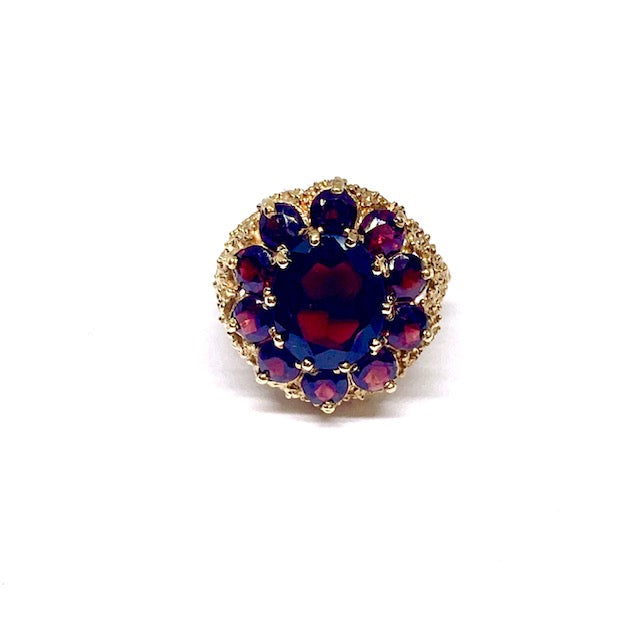 9ct Yellow gold Garnet set Cluster Ring Pre-loved