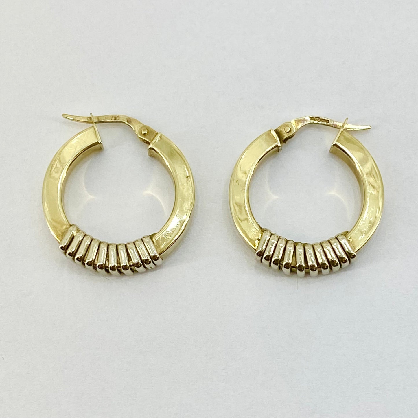 9ct Y/G Hoop earrings Pre-loved