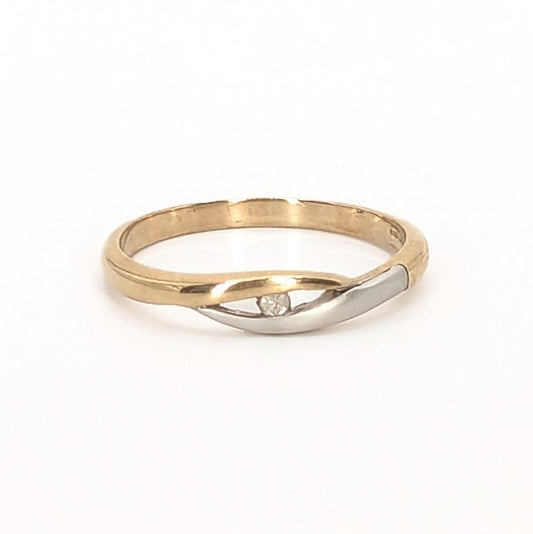 9ct Yellow Gold Diamond Twist Ring