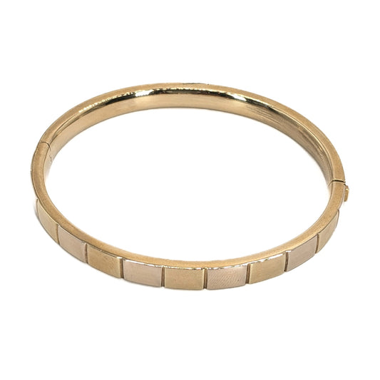 9ct Yellow Gold Hinged Bangle with Geometric Square Motif – Flat Design