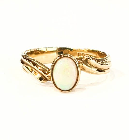 9ct Yellow Gold Opal Dress Ring