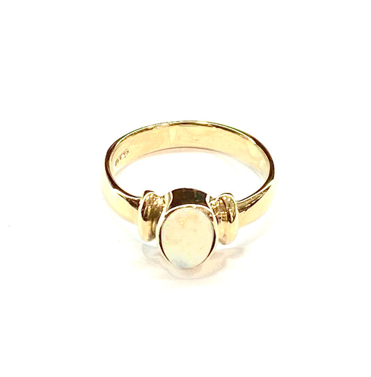 9ct Yellow Gold Opal Set Ring Pre Loved