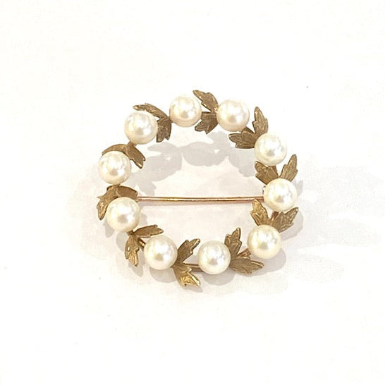 9ct Yellow Gold and Cultured Pearls Set Leaf Design Brooch