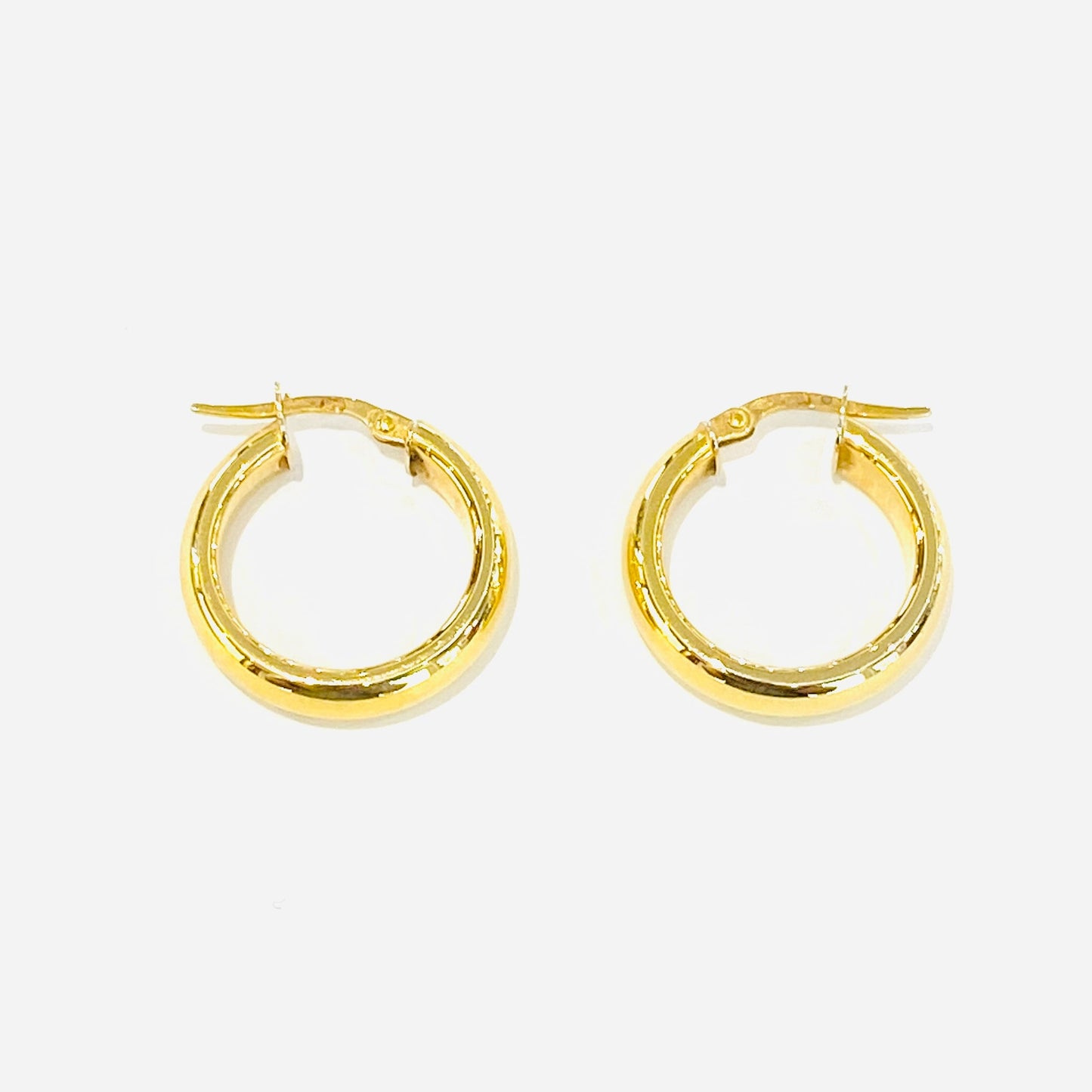 18ct Yellow Gold Hoop Earrings Preloved