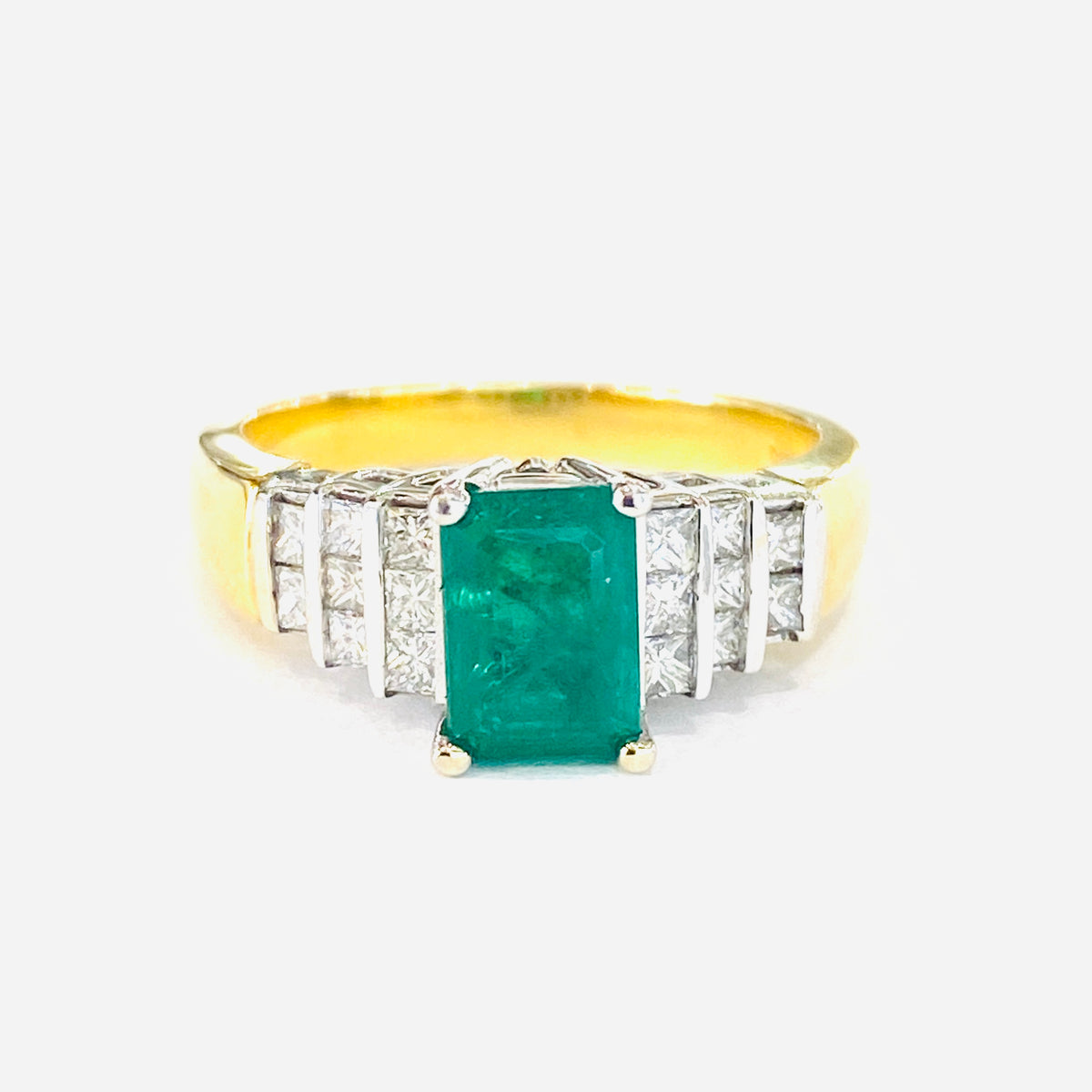 18ct Yellow Gold Emerald & Diamond Dress Ring