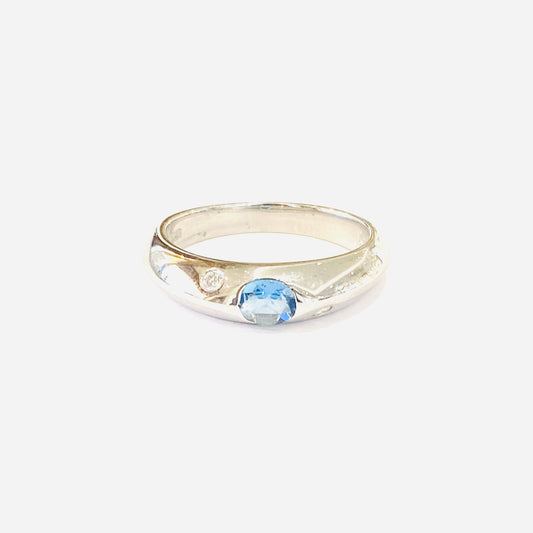 18ct White Gold Aquamarine & Diamond Dress Ring