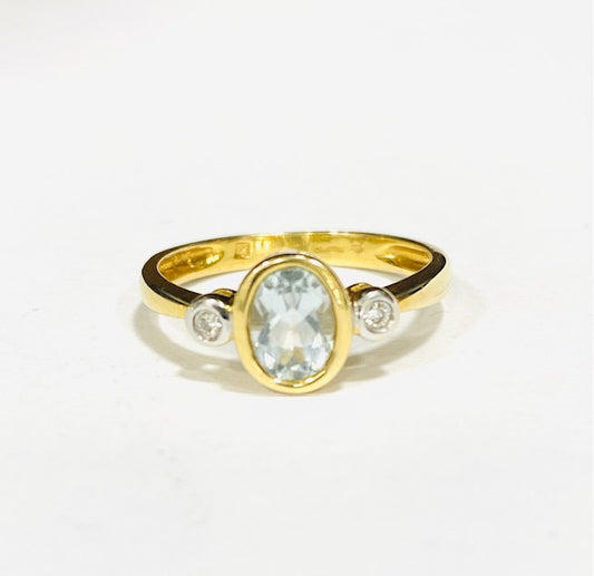 18ct Yellow Gold Aquamarine & Diamond Dress Ring
