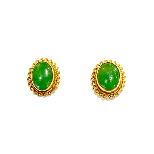 9ct Y/G Oval Jade set Stud earrings