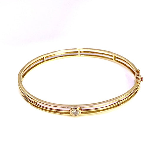 18ct Yellow Gold Diamond Set Hinge Bangle&nbsp; Pre-Loved