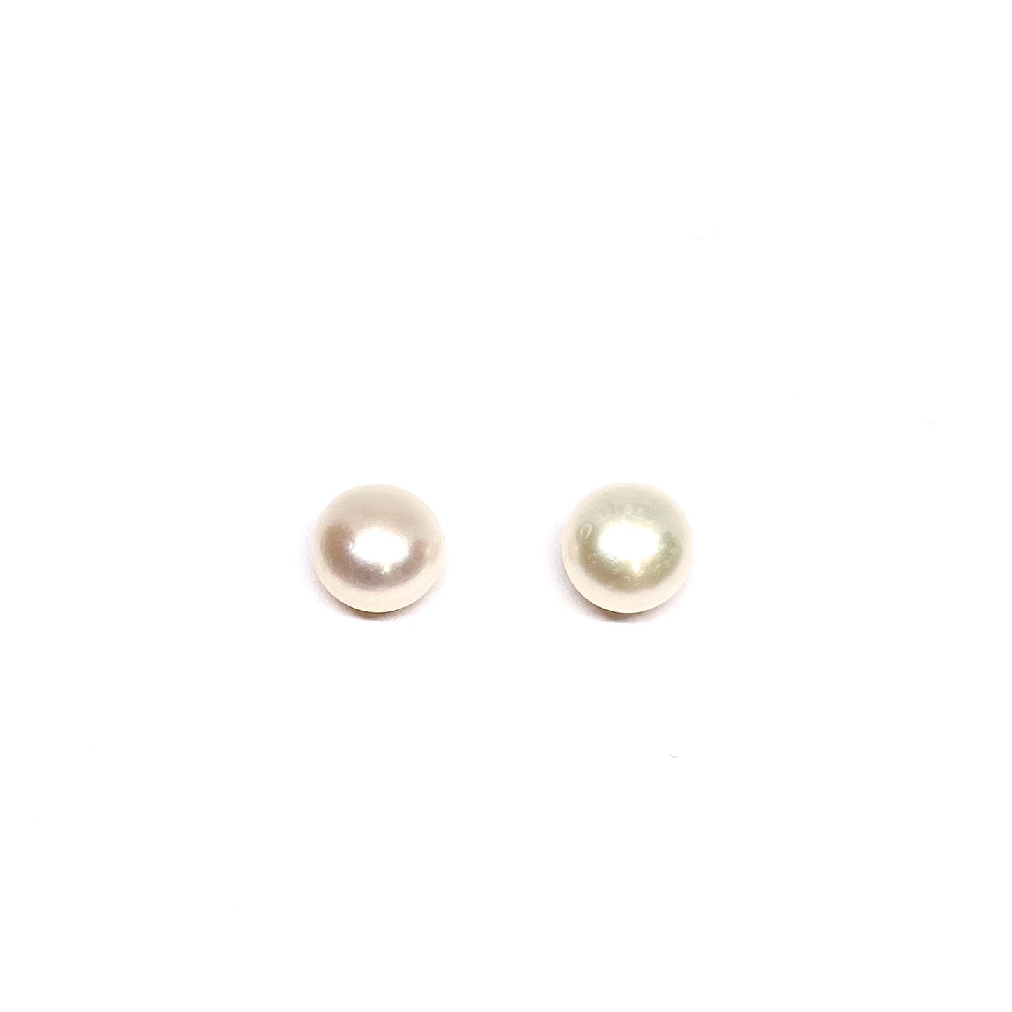 9ct Gold Pearl Stud Earrings Pre-loved